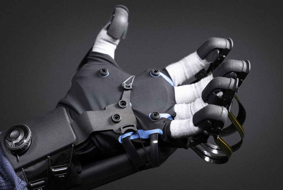 haptx seattle vr tech company gloves